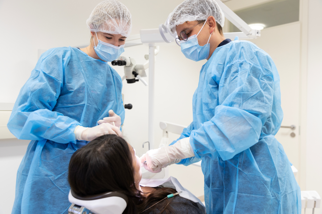 Dantų implantacija Altadenta